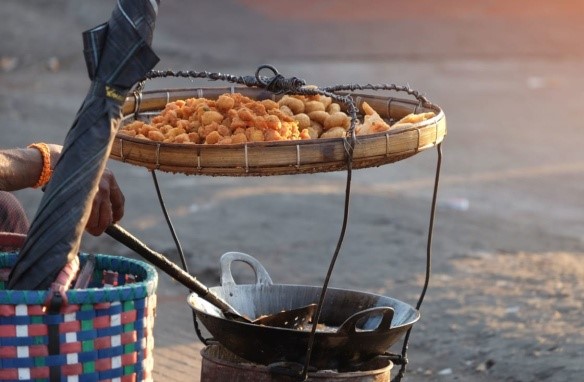 A Kyaw − Fried Brittles snacks