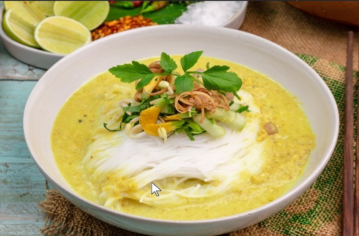 Nom Banh Chok (Khmer noodle)