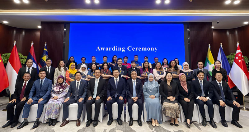 The 2nd ACC Scholarship Short Course Program Empowers ASEAN Leadership Development